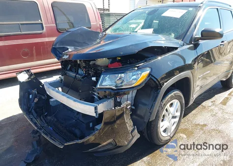 2019 Jeep Compass Sport 4X4 из США, поврежденный, VIN 3C4NJDAB4KT702998